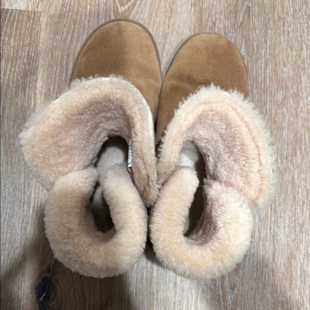 Ugg boots - Women’s 7 - Picture 8 of 10